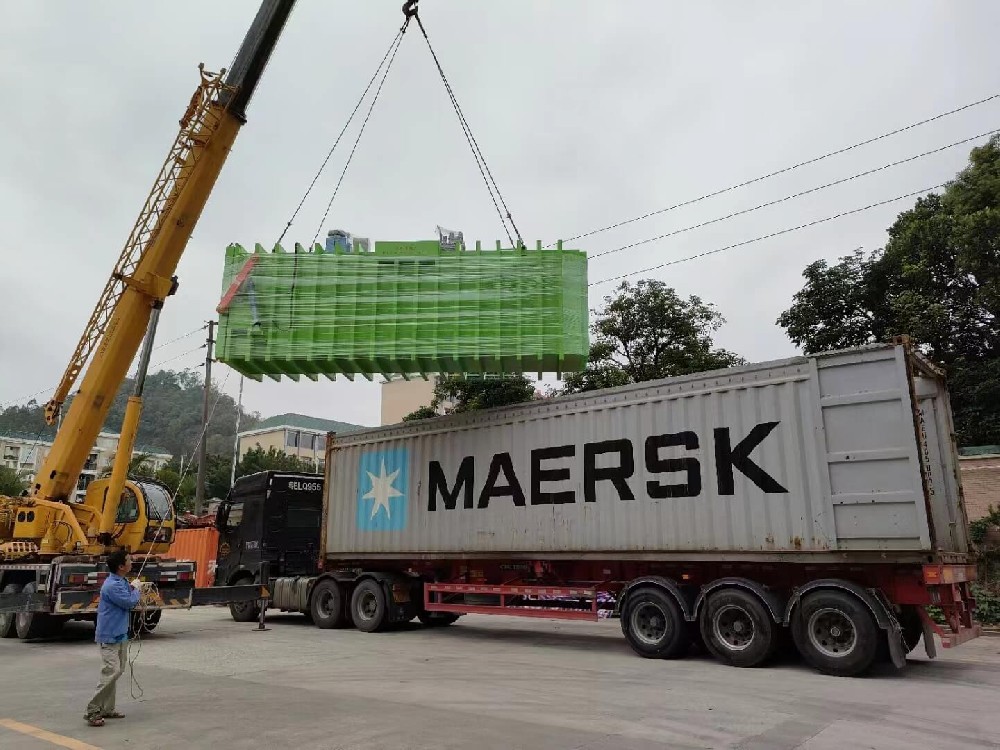 American customers tailor-made processing capacity six cards, evaporative cooling, two-stage cooling system, high-end vacuum precooler container today, the United States Biden government every day engaged in China's economic decoupling, technological decoupling, financial decoupling, your modern farm bosses are constantly buying our high-end vacuum precooler made by Asio!