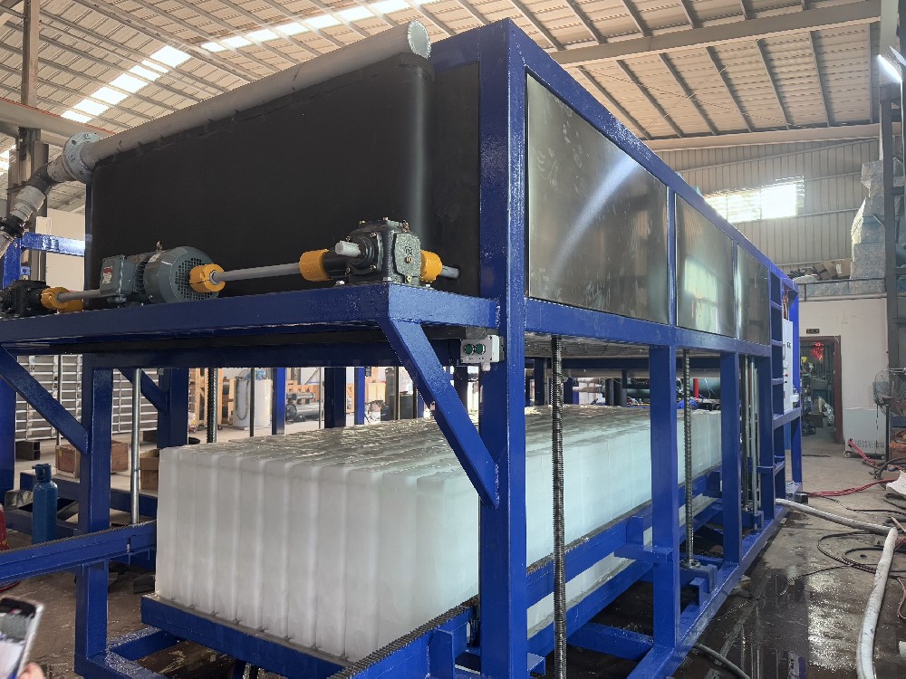 10 Ton block ice machine run test